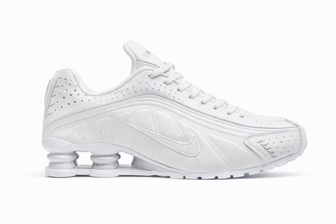 Nike Shox R4 Triple White sneakers